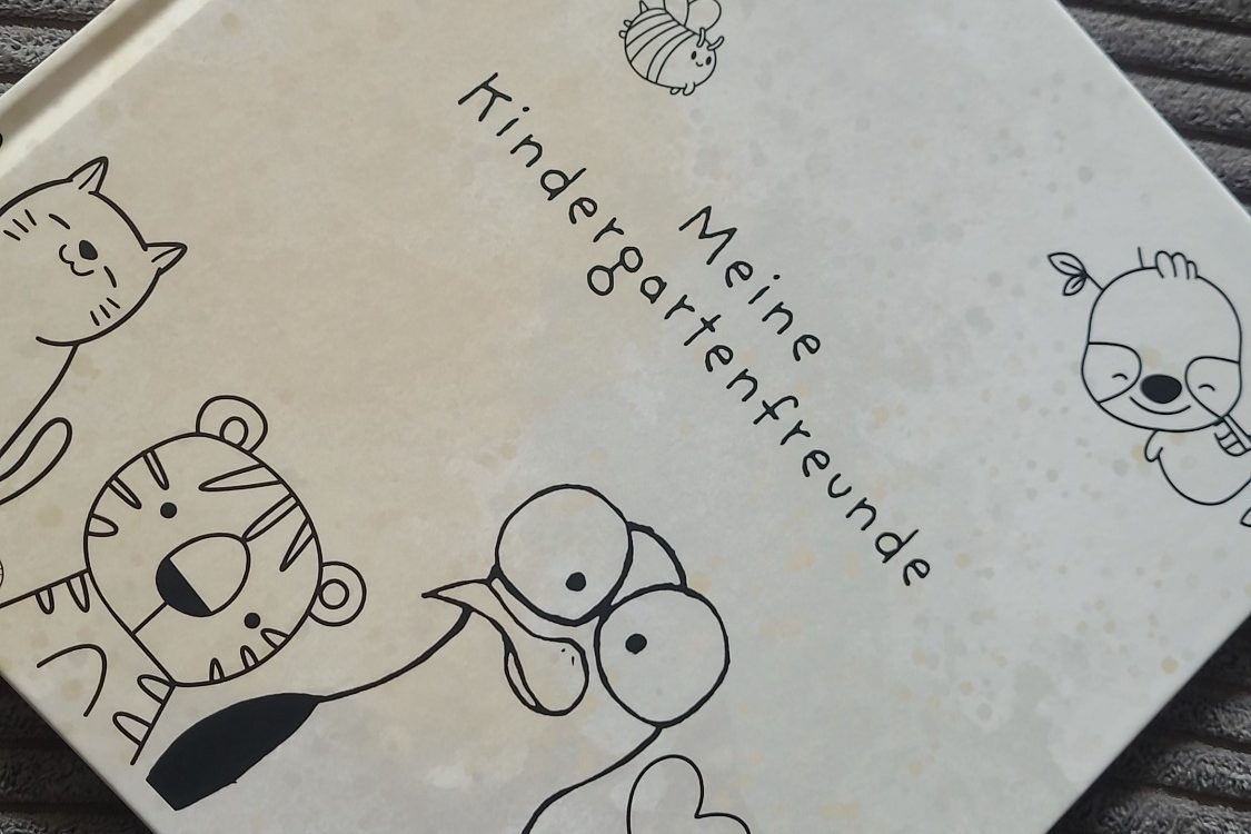 Das Poesiealbum "Meine Kindergartenfreunde"